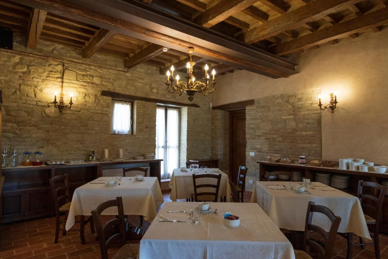 Locanda Di Montegiove 法诺 外观 照片