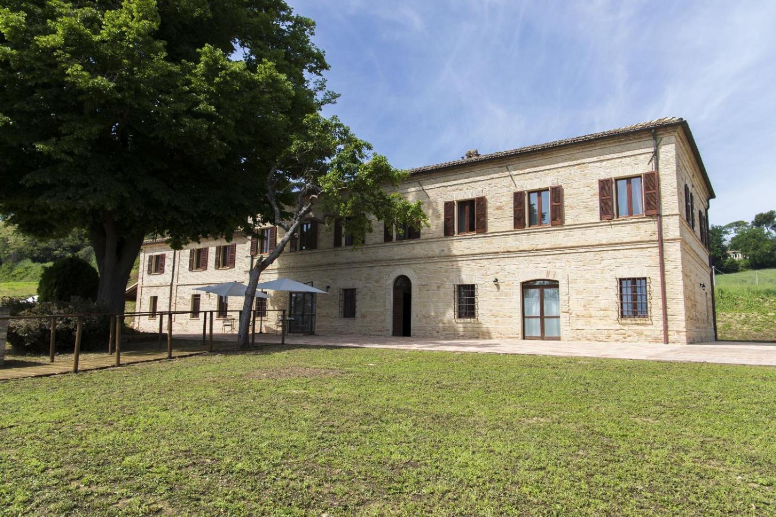 Locanda Di Montegiove 法诺 外观 照片